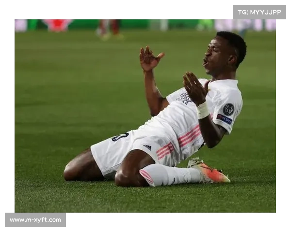 利物浦大战皇马首发预测:萨拉赫范戴克领衔对决姆巴佩维尼修斯 利物浦大战皇马首发预测:萨拉赫范戴克领衔对决姆巴佩维尼修斯