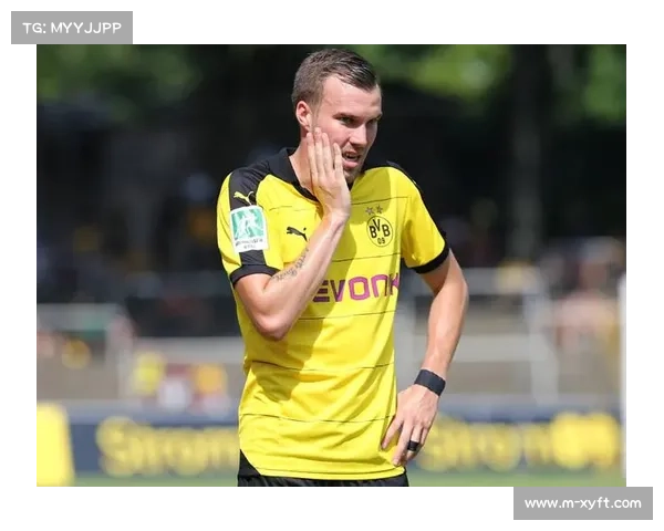 多特蒙德放走格罗斯,为年轻球员腾出位置 多特蒙德放走格罗斯,为年轻球员腾出位置